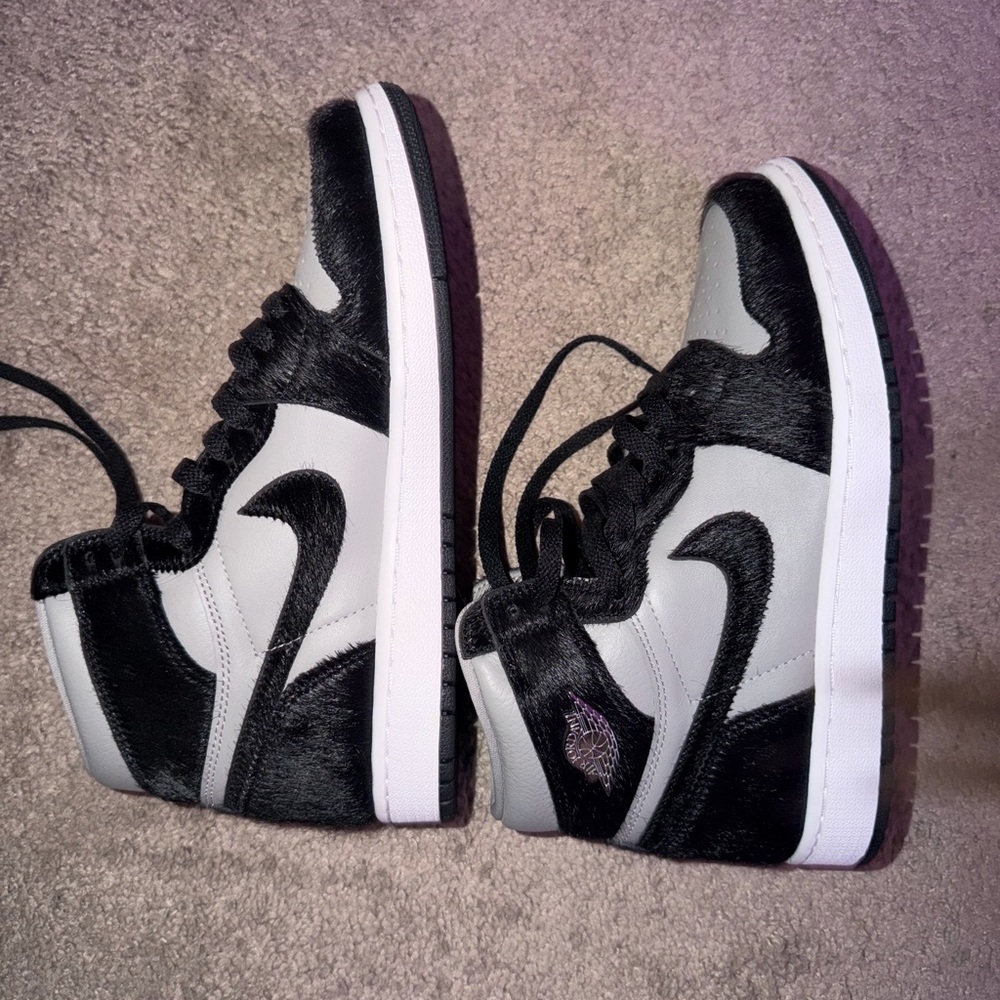 NEW Nike Jordan 1 Black and Gray Women's Sneakers